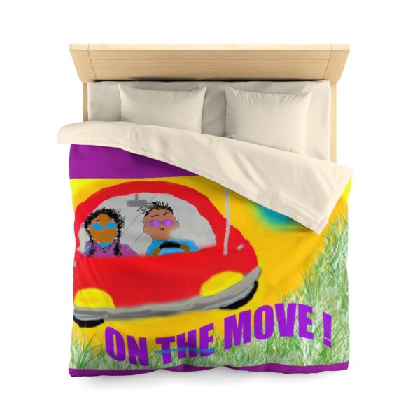 ON THE MOVE DUVET COVER